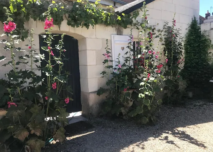 La Petite Cour